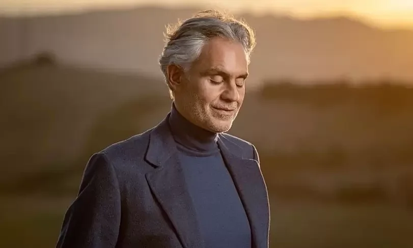 Andrea Bocelli, danh ca khiếm thị, cất tiếng hát cổ động World Cup