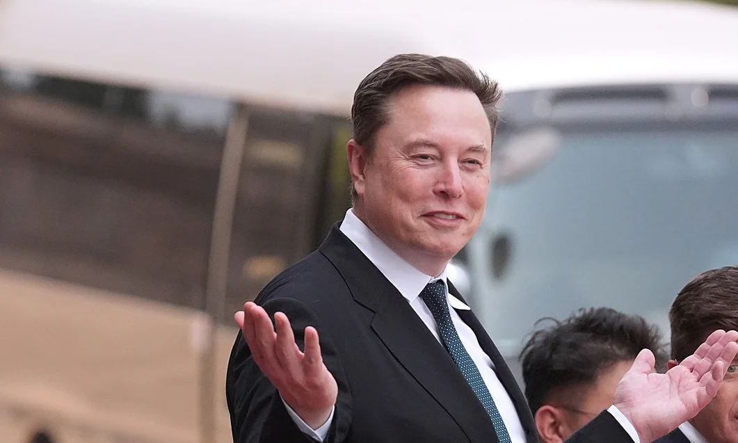 Elon Musk có thể làm gì với tài sản 1,1 nghìn tỷ USD