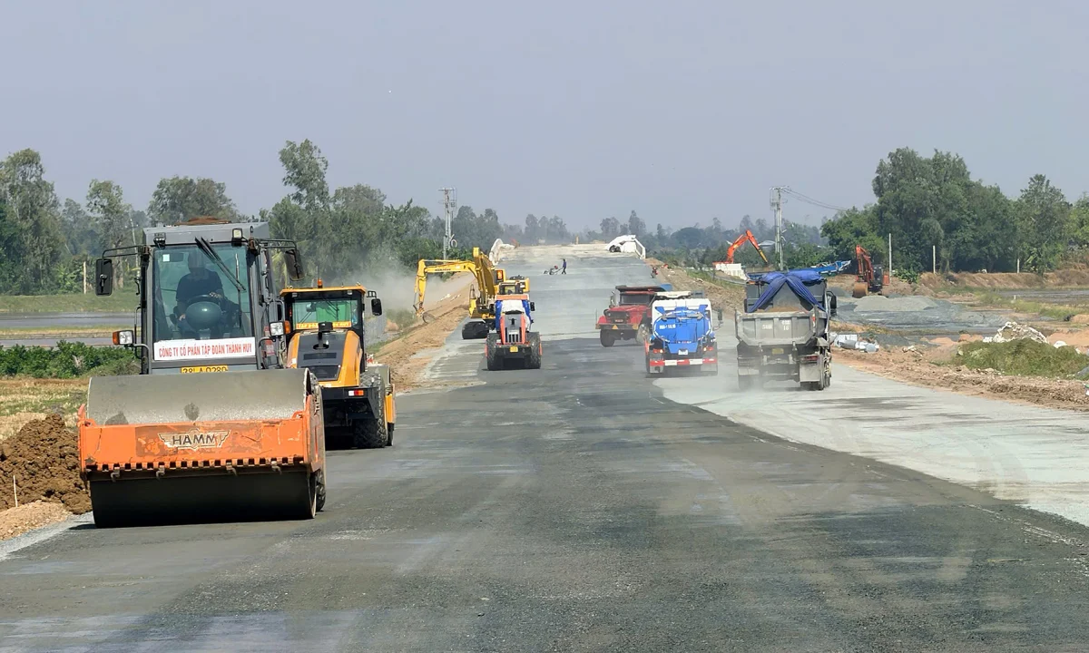Thúc đẩy hoàn thiện 7 dự án cao tốc