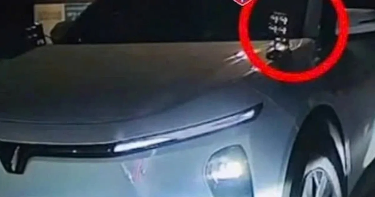 Lắp đèn độ sai quy định khiến người đi ngược chiều bị lóa mắt, tài xế taxi chịu phạt