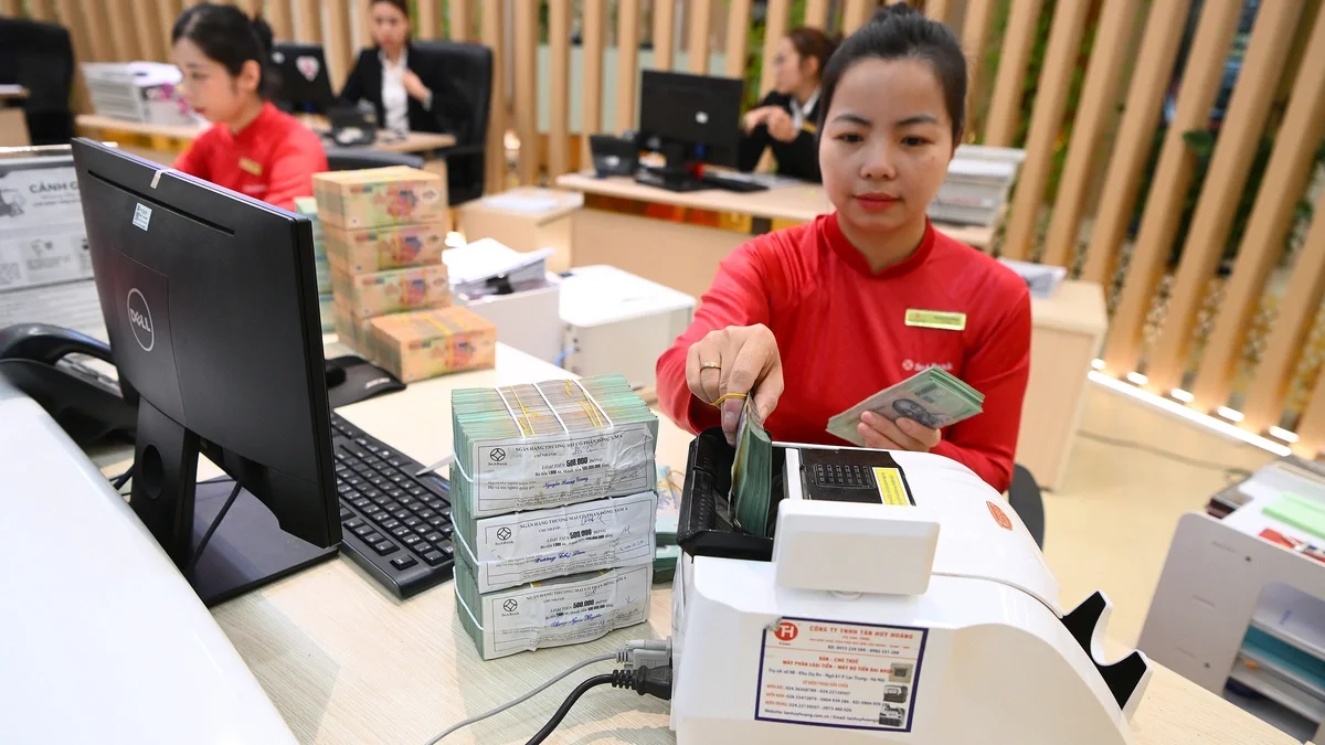 Kể từ 1/7, ngân hàng có nghĩa vụ báo cáo số dư và giao dịch khả nghi của khách hàng tới cơ quan thuế