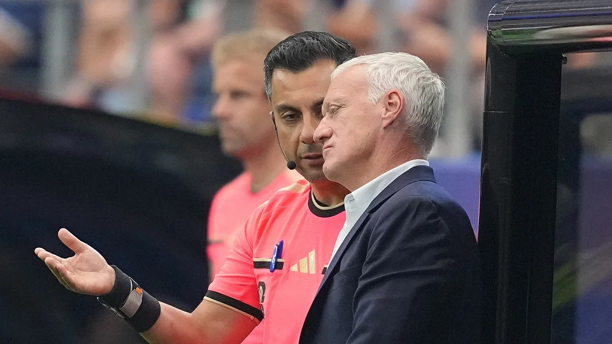 Thất bại tại bán kết cúp thế giới 2026, HLV Deschamps đổ lỗi cho công tác cầm còi