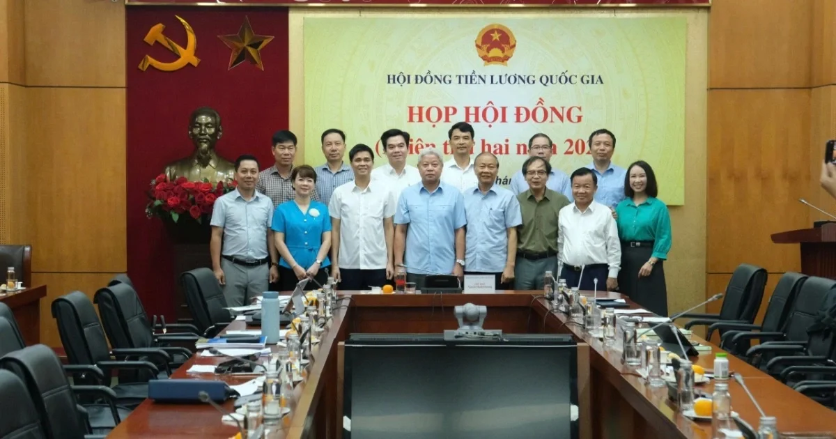 Cuộc thương lượng căng thẳng khi phía lao động đòi tăng lương sát mốc 10%, giới chủ chỉ đồng ý mức 5%