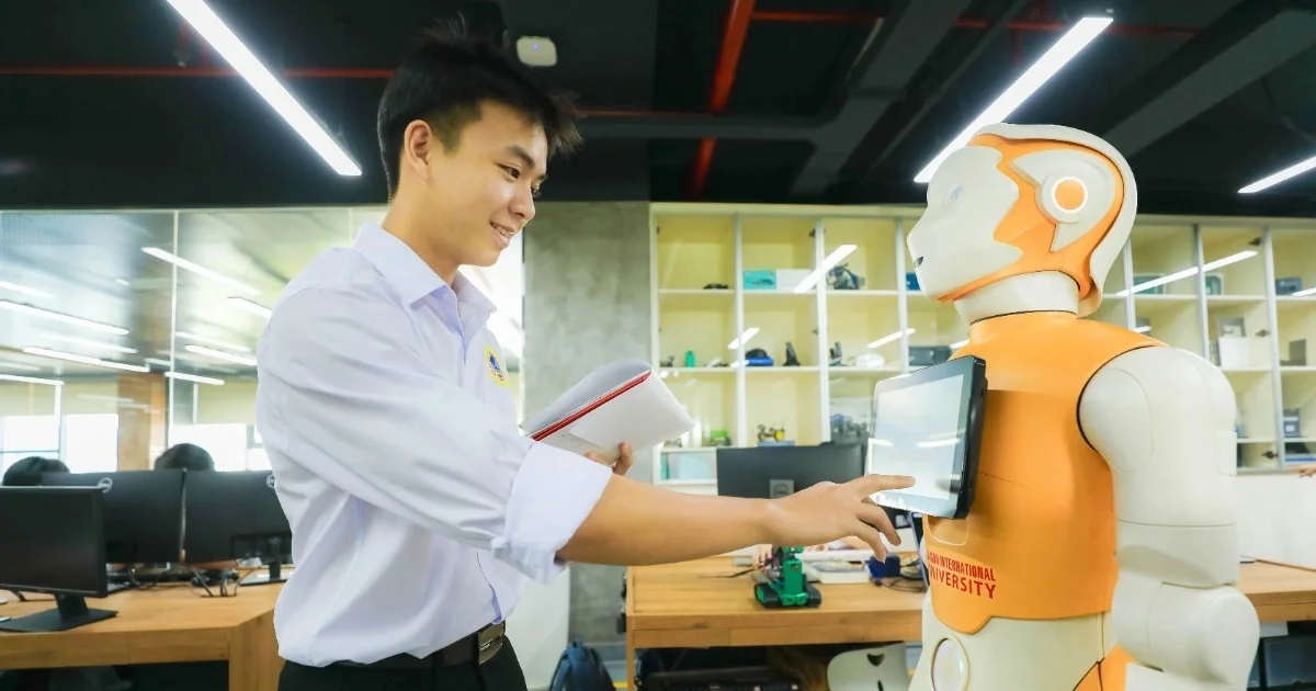 Hiện thực hóa ý tưởng trí tuệ nhân tạo thành sản phẩm thực tiễn tại SIU AI Lab
