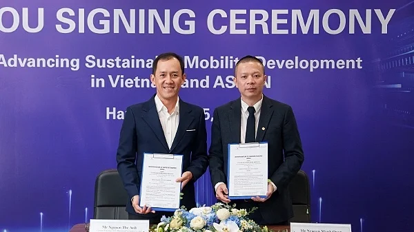 Doanh nghiệp xe điện Việt VinFast bắt tay TUV Rheinland nâng tầm lĩnh vực thử nghiệm xe hơi
