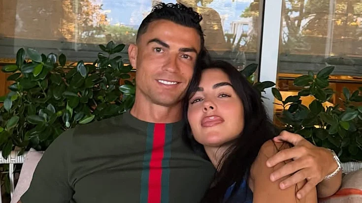Vợ chưa cưới của Ronaldo phủ nhận việc giễu cợt đội tuyển Argentina