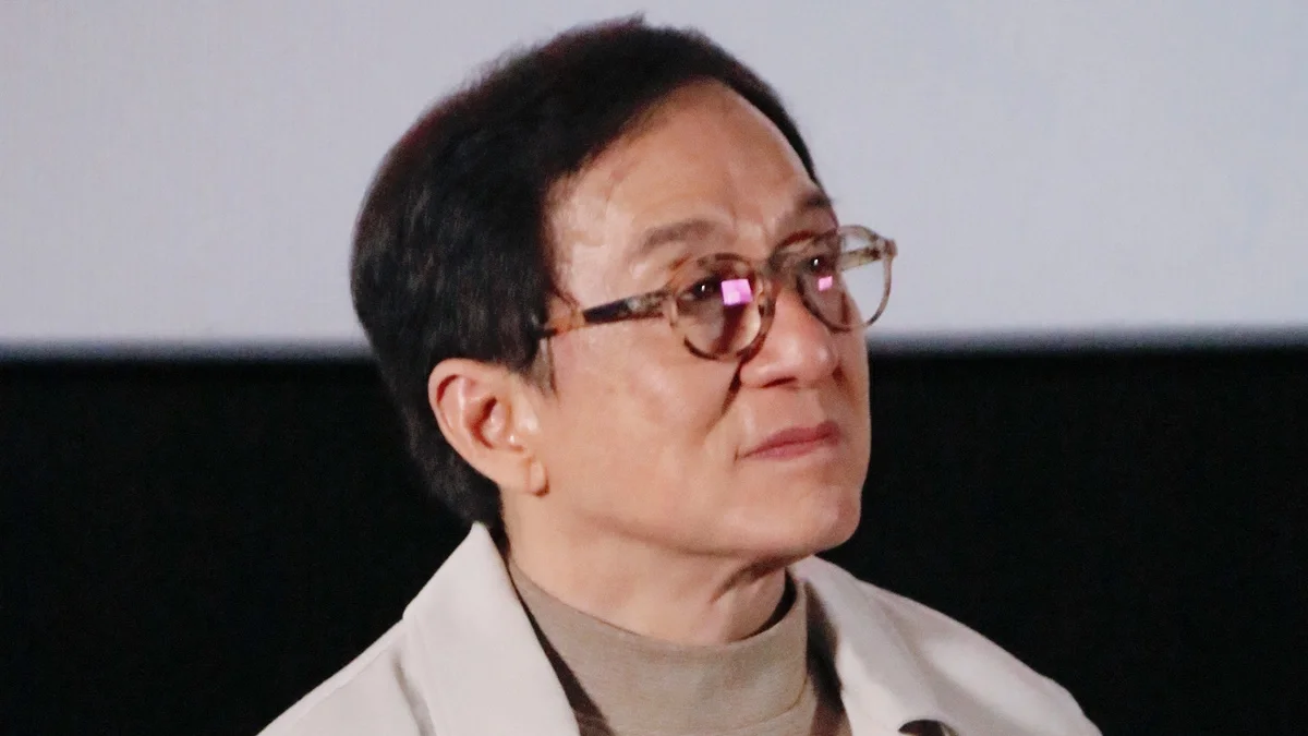 Thành Long: Sống chậm lại để tìm kiếm niềm vui