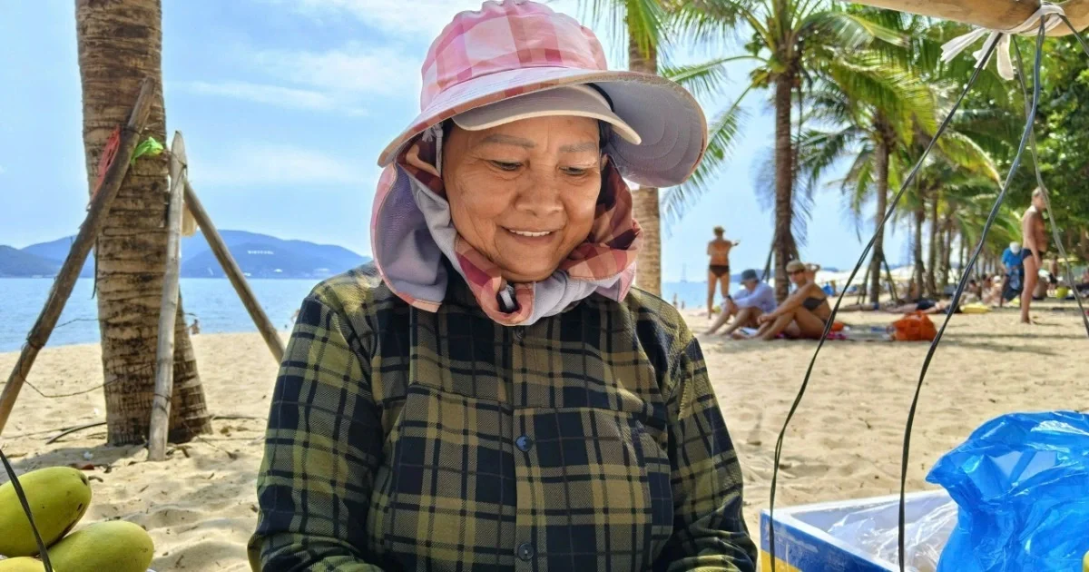 Nguyên nhân khiến gánh trái cây của tiểu thương đình đám tại Nha Trang bị tịch thu